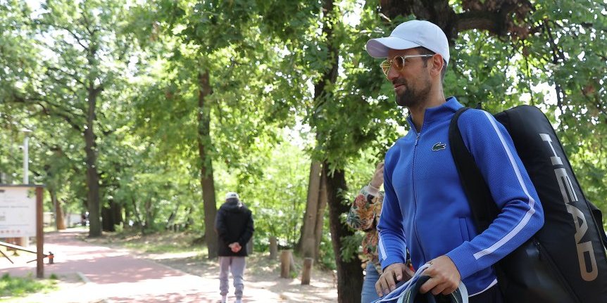 Ekskluzivno! Novak u Beogradu pokušava da sanira povredu kolena!