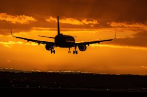 Pola miliona za podsticanje uvođenja novih avio-linija | MINA