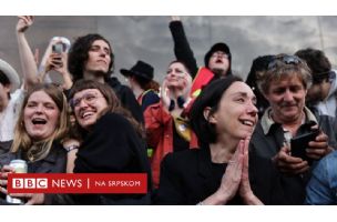 Neočekivan obrt: Levica u Francuskoj osvojila većinu, desnica poražena - BBC News na srpskom
