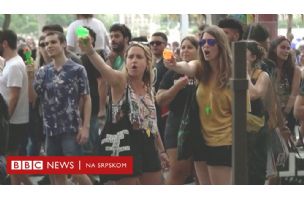 Buna u Barseloni: Vodenim pištoljima na turiste - BBC News na srpskom