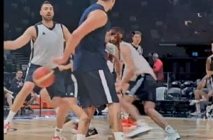 VIDEO Magija Jokića i Micića, Pešić ne sklanja pogled: Košarkaši Srbije odradili prvi trening u Abu Dabiju