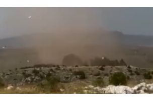 APOKALIPTIČNA SCENA SNIMLJENA U SJENICI "Pustinjski đavo" u Sjenici snimljen iz drugog ugla i deluje OZBILJNO JEZIVO (VIDEO)
