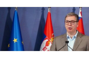 Za sve koji se prave ludi: Ovako se Vučić dehumanizuje i targetira godinama, a ludaci inspirišu (VIDEO)